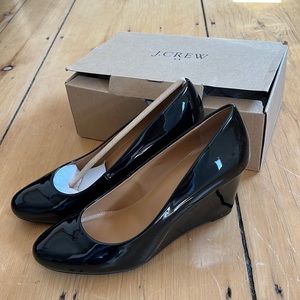 NIB J Crew black patent leather wedges, women’s size 10